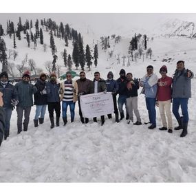 The Tibro group enjoys a snowy adventure breathtaking winter landscapes.